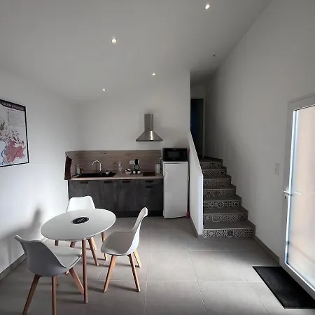 Le Gite Des Louis Chanos-Curson Exterior photo